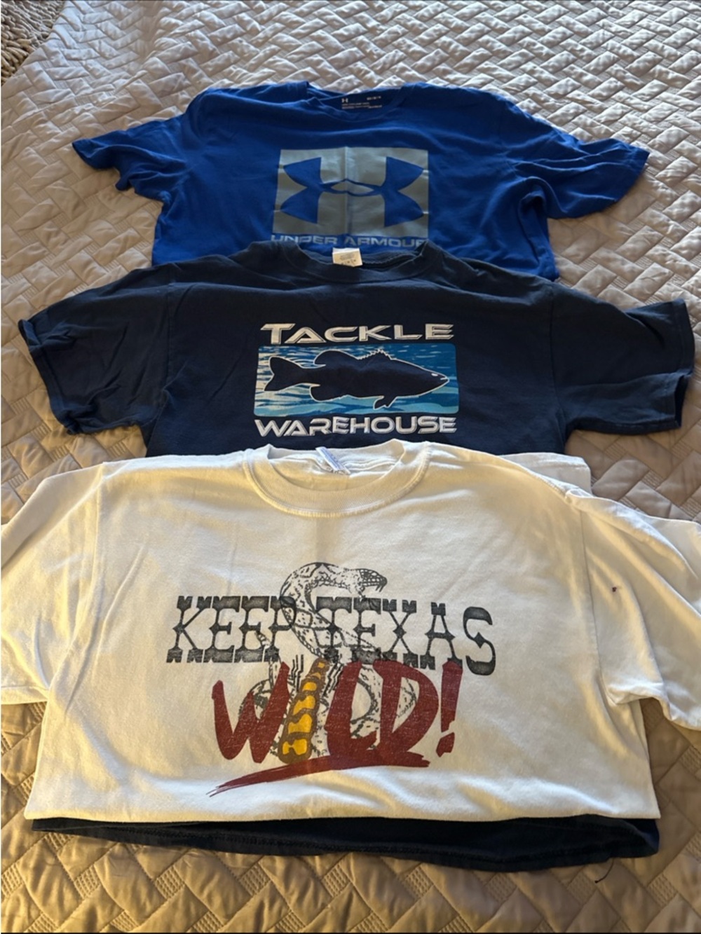 Men’s T-Shirt Bundle Size M – Under Armour + Tackle  + Texas Wild lot of 3